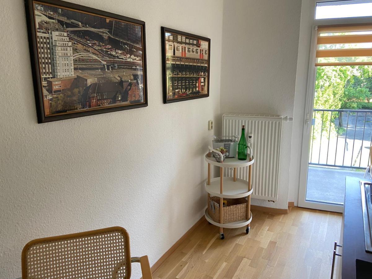 Schoene Ferienwohnung Mit Kostenlosem Parkplatz Cottbus Luaran gambar